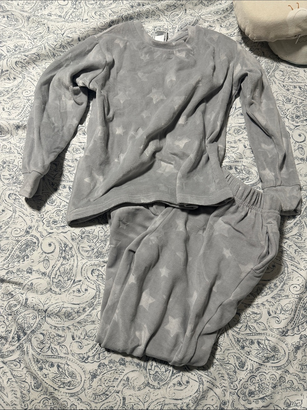 Plush Light Gray Star Kids Pajama Set